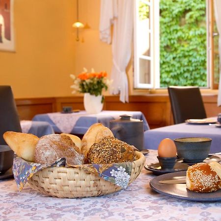 Gaestehaus Hebinger Am Schlosspark Deidesheim Esterno foto